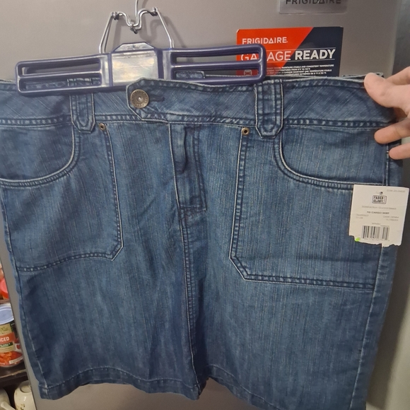 Faded Glory Dresses & Skirts - Faded Glory Dark Denim Cargo Skirt